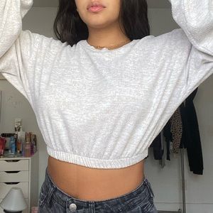 Long sleeve crop shirt
